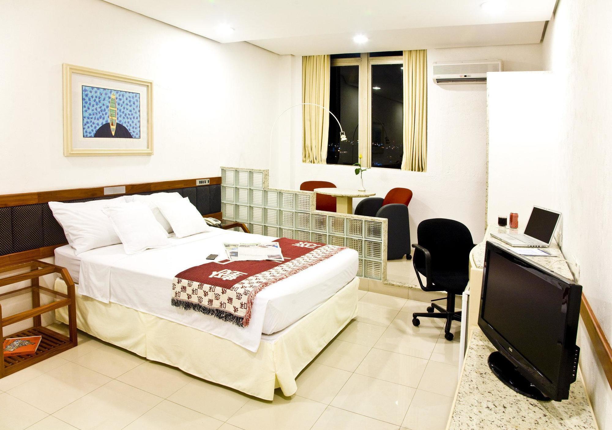 Lord Manaus Hotel Exterior photo