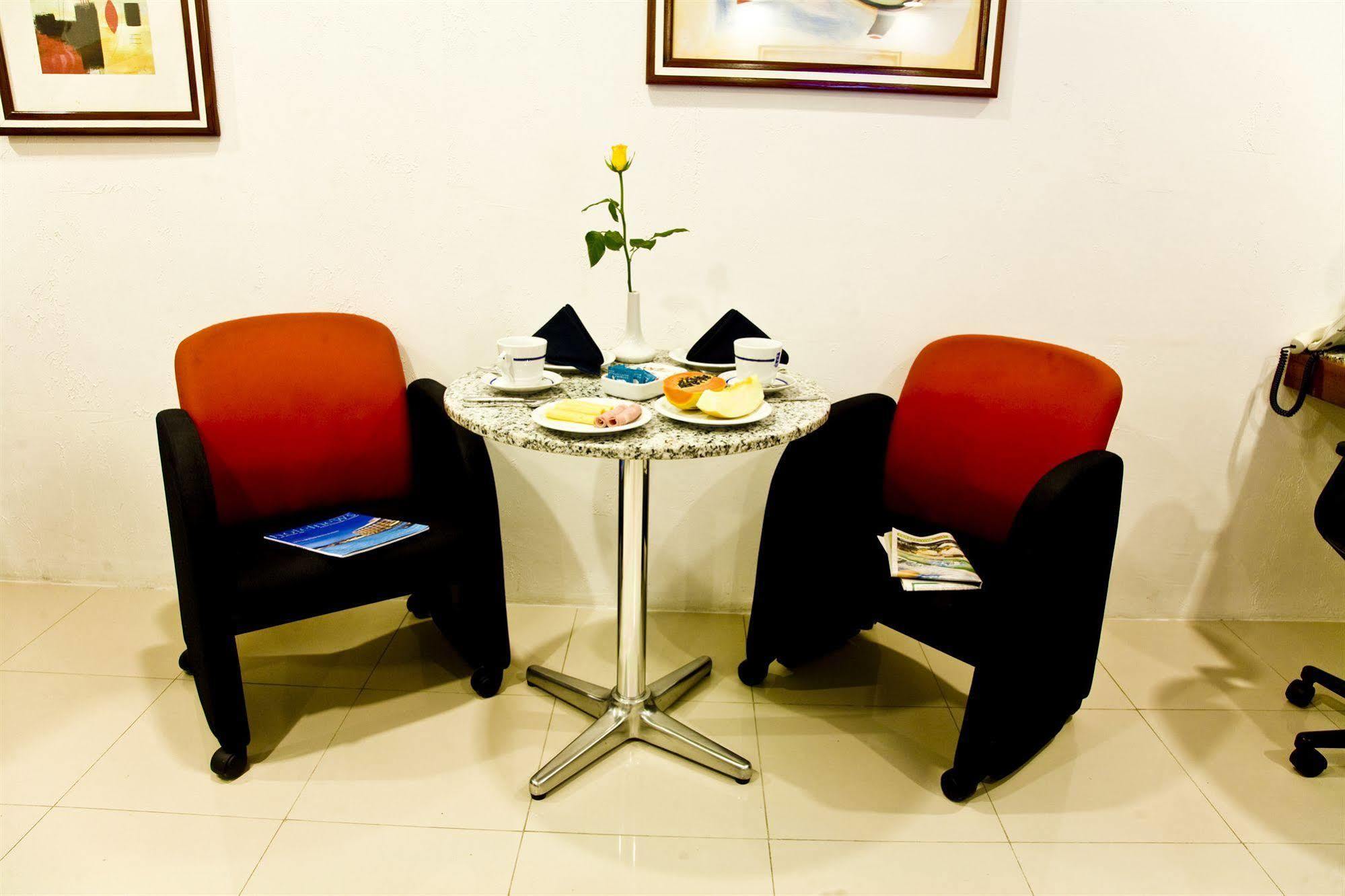 Lord Manaus Hotel Exterior photo